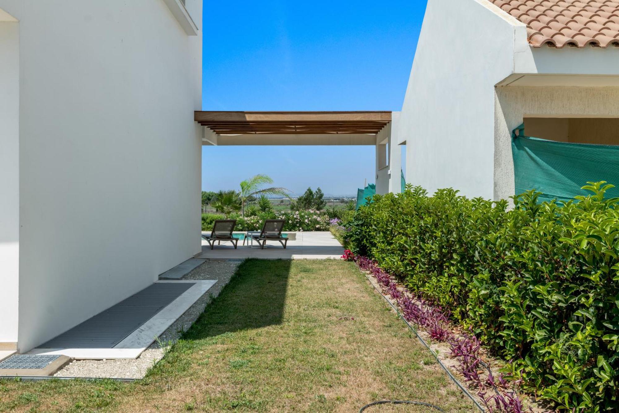 Serenity Waves Villa 17 لارنكا المظهر الخارجي الصورة