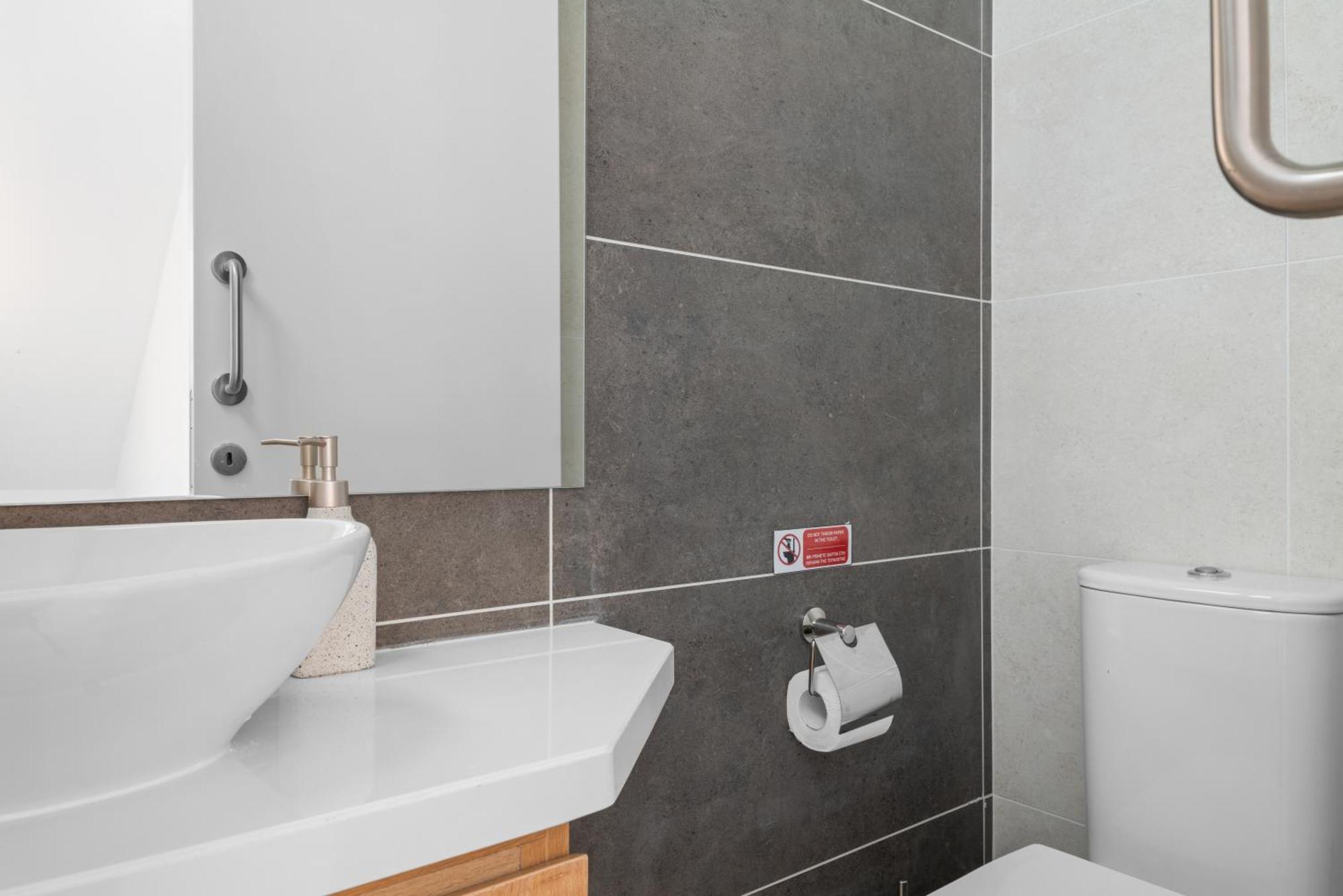 Serenity Waves Villa 17 لارنكا المظهر الخارجي الصورة